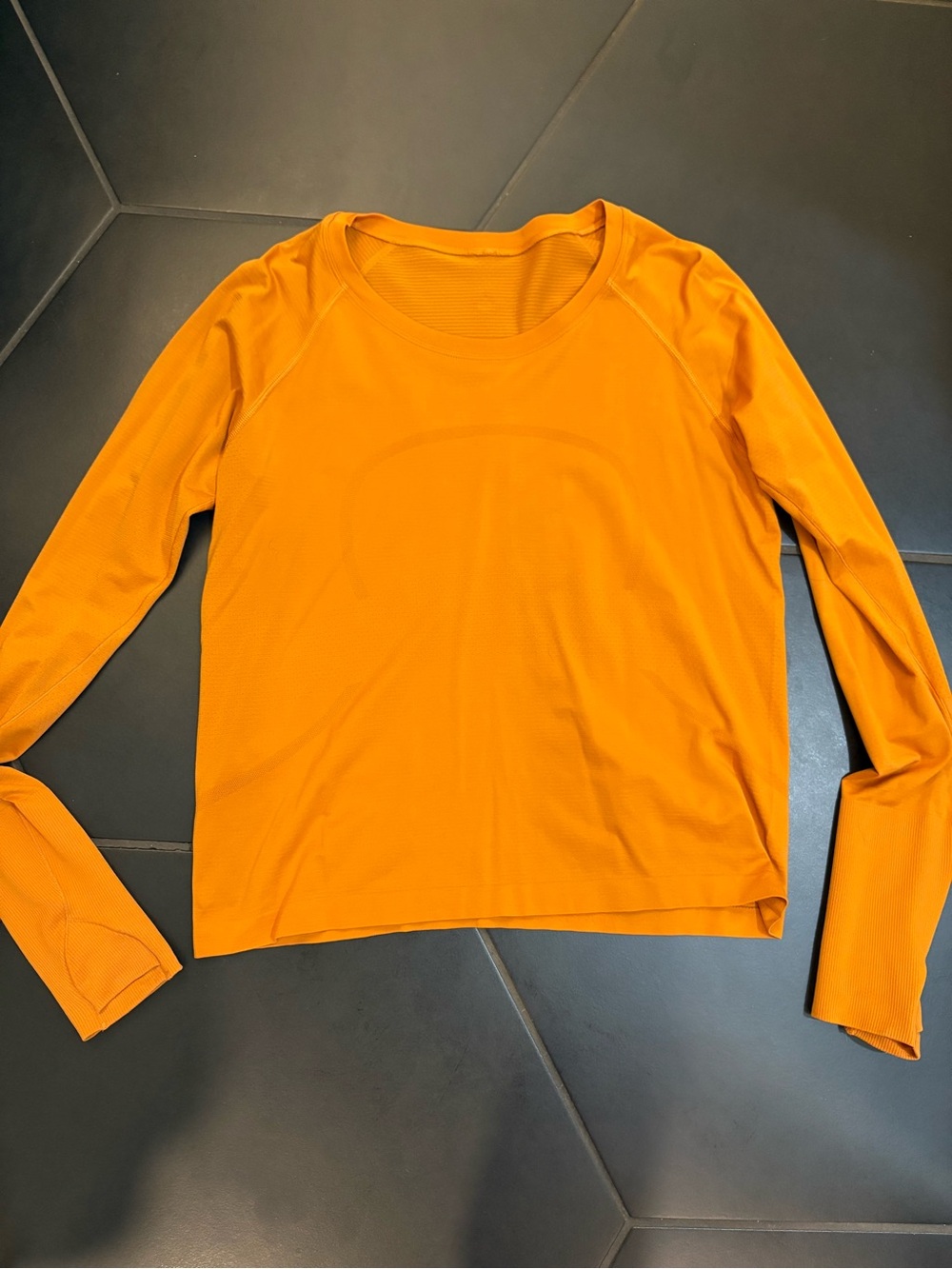 lululemon athletica Women's Bright Orange Long-Sleeve Crew Top
